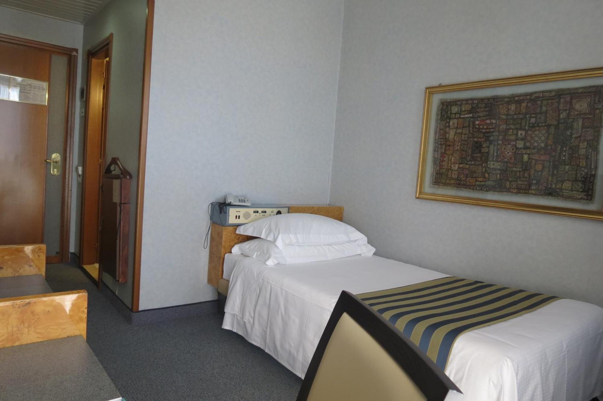 Hotel Enea Pomezia Habitación foto